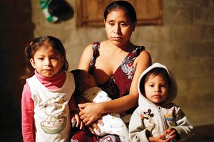 <b>D�a Internacional de la Mujer.</b> Ellas est�n molestas y lastimadas