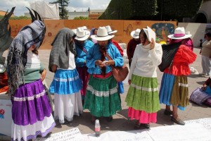 INEE y UNICEF analizarn la educacin para indgenas El INEE y UNICEF realizarn una consulta en 50 comunidades indgenas para saber sus necesidades en e