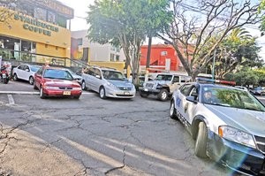 Asaltan Starbucks de Monte Everest