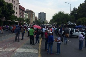 El contingente de profesores lleg Arcos de Beln entre Revillagigedo y Balderas alrededor de las 12