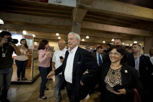 El autor a su llegada al aeropuerto Sim�n Bolivar en Venezuela