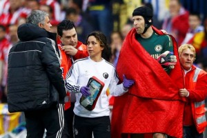 En un segundo plano llam� la atenci�n la escena del jugador con la animada doctora