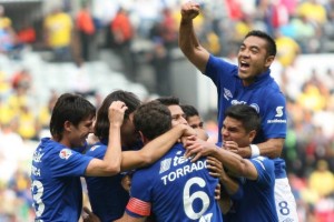 Cruz Azul rompi mala racha en el Azteca Cruz Azul volvi a ganar en el Azteca.