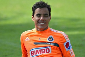 Omar Bravo estar� en la alineaci�n de Chivas.