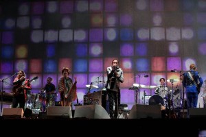 Arcade Fire fue una de las bandas principales que se presentaron en el Vive Latino