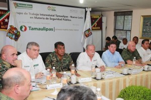 Los gobernadores Egidio Torre, de Tamaulipas, y Rodrigo Medina, de Nuevo Le�n, pactaron reforzar los