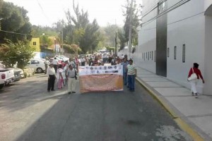 Los docentes manten�an una protesta para exigir promociones a la Secretar�a de Educaci�n de Guerrero