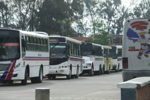 Las unidades de las empresas Tucdosa y Choferes del Sur fueron resguardadas en el interior de la Uni