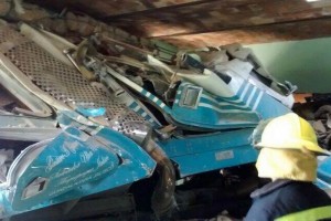 El conductor del tr�iler cargado con vigas de acero falleci� tras el hecho