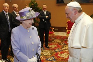 El Papa tena intenciones de donar o de compartir los alimentos recibidos con otros residentes de la