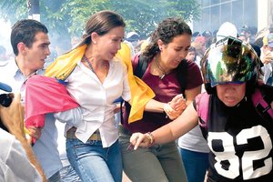 Niegan paso a Asamblea a opositora venezolana