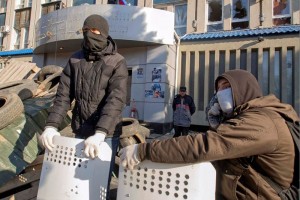 Los hombres ocuparon la sede de los Servicios de Seguridad de Ucrania en la ciudad oriental de Lugan