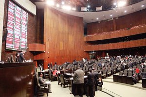 Debaten ampliar sesiones de Congreso