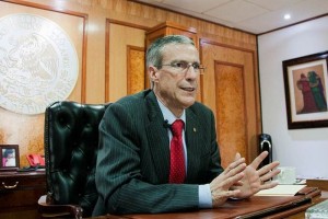 Gonz�lez Morf�n coment� que la CNDH interpuso la controversia por considerar que algunos preceptos d