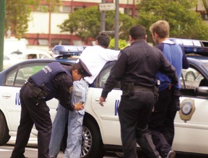 Cae c�lula criminal; robaba a veh�culos