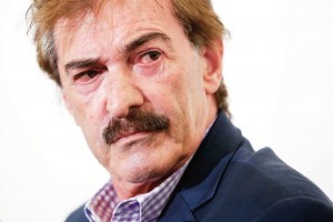 La Volpe me pidi� que lo negara: pod�loga