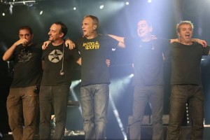 Fue una velada de nostalgia por las d�cadas de los 80 y 90, de celebraci�n con los amigos de siempre