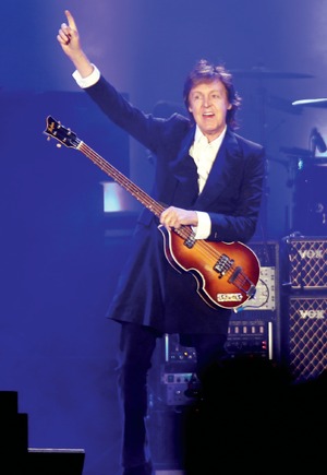 Por salud, McCartney pospone gira