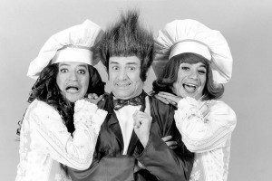 AMISTAD. Los Mascabrothers Fredy y German Ortega con Luis Ernesto Cano