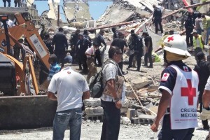 Al momento se realizan labores de b�squeda para asegurar que no existan personas atrapadas entre los