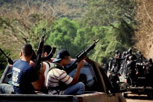 Detienen a presidente municipal de Aguililla Aguililla es un municipio de Tierra Caliente considerado uno de los bastiones del crimen organizado,