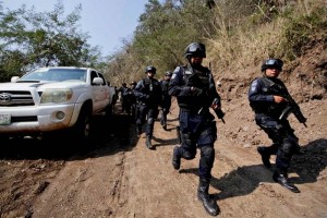 Al presidente municipal de Aguililla, Michoac�n, la autoridad ministerial federal lo vincula al grup