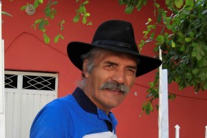 El doctor Jos� Manuel Mireles no est� fuera de la ley, indica el comisionado Alfredo Castillo