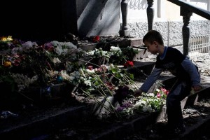 Las autoridades de la ciudad de Maripol, sureste de Ucrania, declararon hoy luto por las vctimas e