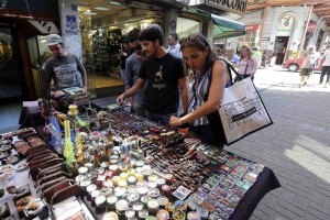 Los consumidores, en tanto, deber�n registrarse exhibiendo c�dula de identidad y constancia de domic