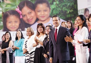 EPN apoyar� a jefas de familia