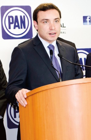 PAN va por denuncia a Robles; ella se defiende