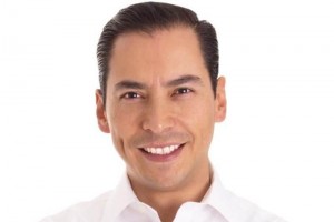 asumi� este domingo la dirigencia del tricolor en el Estado de M�xico, al ser el �nico aspirante que