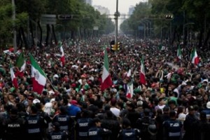 Unos 60 mil aficionados asistieron a celebrar el triunfo de la Seleccin Mexicana