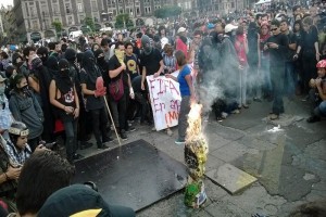 Comit se deslinda de destrozos hechos por anarquistas Los llamados