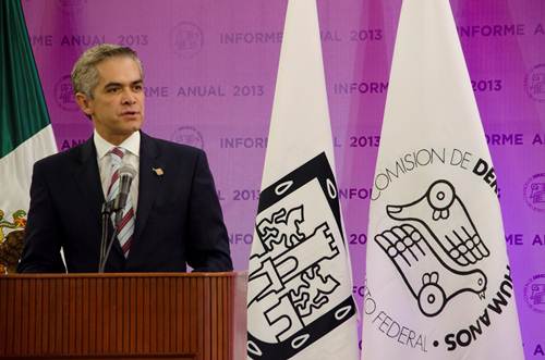 <b>Encuesta.</b> Sube aval de capitalinos a gobierno de Mancera