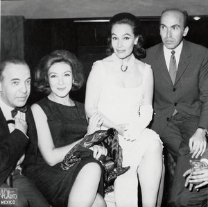 Presentan libro sobre el quehacer escengrafico de David Antn Presentan libro sobre el quehacer escengrafico de David Antn