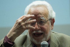 Gonzlez Cruss indaga en <i>El rostro y el alma</i> Francisco Gonzlez Cruss plantea un acercamiento en siete ensayos fisiognmicos a esa parte del cue