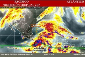 La Depresin Tropical 2-E en el Golfo de Tehuantepec se localiza cerca de las costas de Oaxaca y Chi
