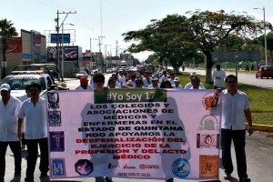 Mdicos de Chetumal se suman al movimiento #Yosoy17