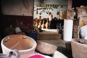 No se ha podido erradicar el uso del xido de plomo, conocido como greta, en la alfarera mexicana