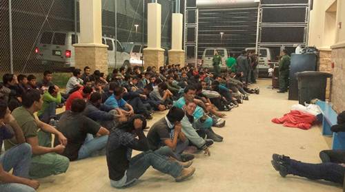Autoridades mexicanas han demandado que los menores migrantes sean detenidos en espacios separados d