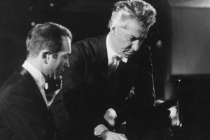 A lo largo de su slida trayectoria, Karajan fue distinguido con diversos galardones, entre los que 