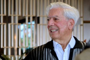 La concejala de Cultura de Marbella, Carmen Díaz, recordó hoy que Vargas Llosa tiene una vinculaci