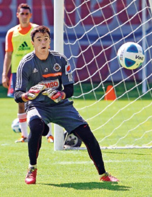 Sigue el suspenso en la meta de Chivas