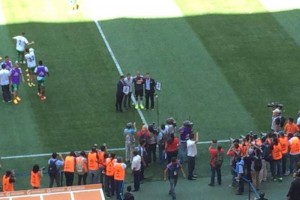 Chivas reconoce la labor de 'Chicharito' y Salcido en el Mundial de Brasil