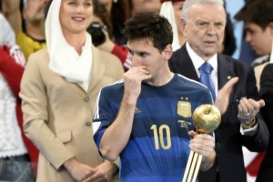 Leo Messi: un Baln de Oro expuesto a la crtica Lionel Messi, el mejor jugador de Brasil 2014