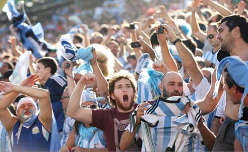 Afici�n argentina critica a Lio Messi
