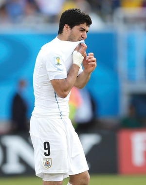 Luis Su�rez comparecer� en este mes con el TAS