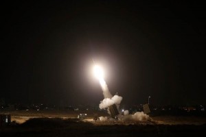 Ms de una treintena de cohetes han sido lanzados en la ltima hora desde Gaza contra Israel, alguno