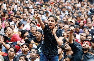 India: miles protestan por violacin de nia